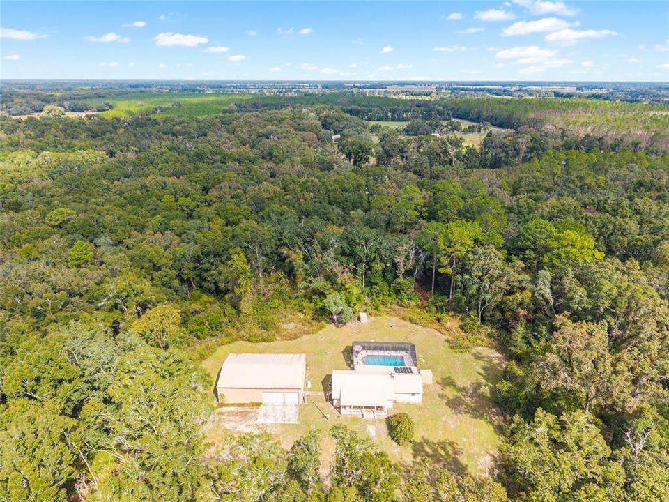 合同活跃: $375,000 (3 贝兹, 2 浴室, 1836 平方英尺)