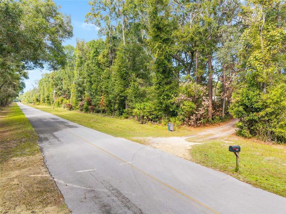 合同活跃: $375,000 (3 贝兹, 2 浴室, 1836 平方英尺)