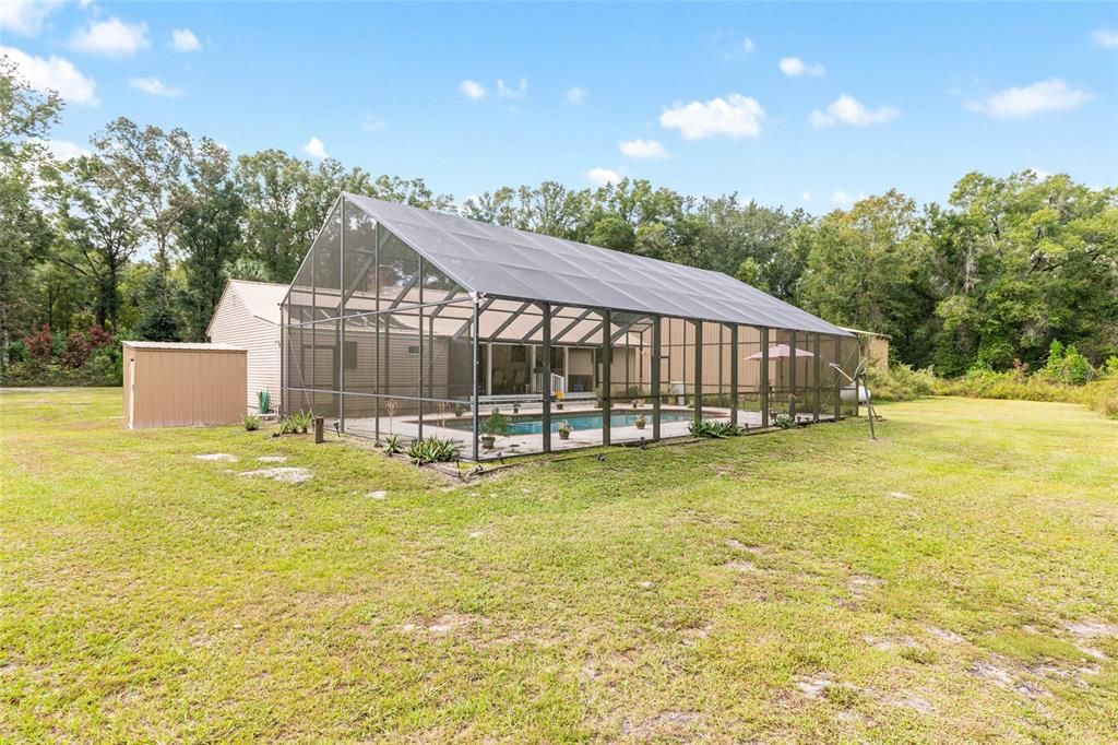 合同活跃: $375,000 (3 贝兹, 2 浴室, 1836 平方英尺)