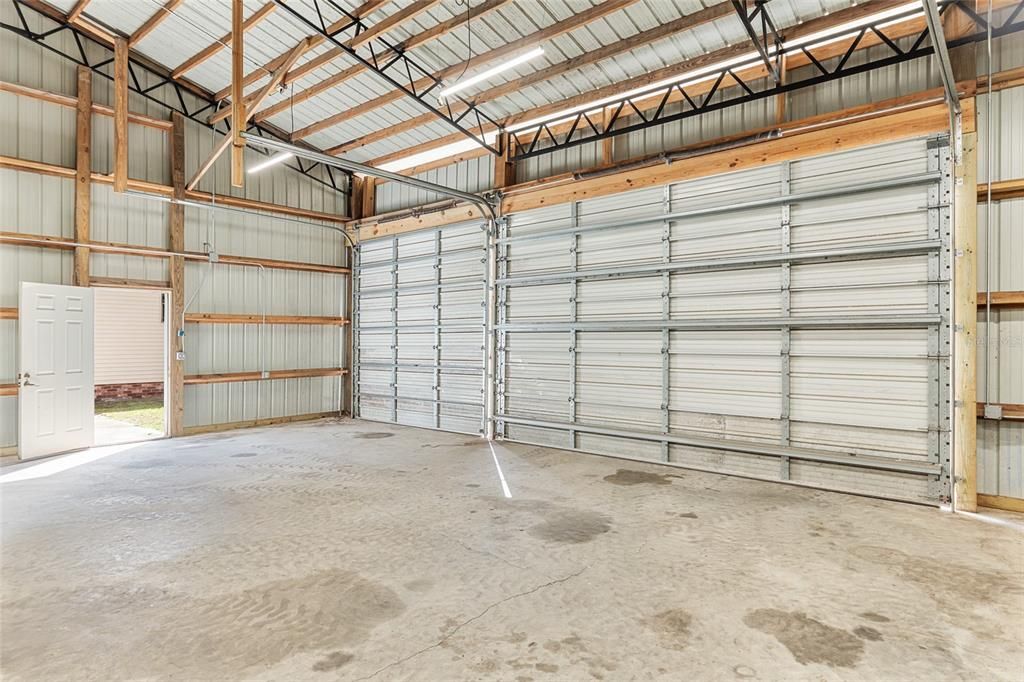 合同活跃: $375,000 (3 贝兹, 2 浴室, 1836 平方英尺)