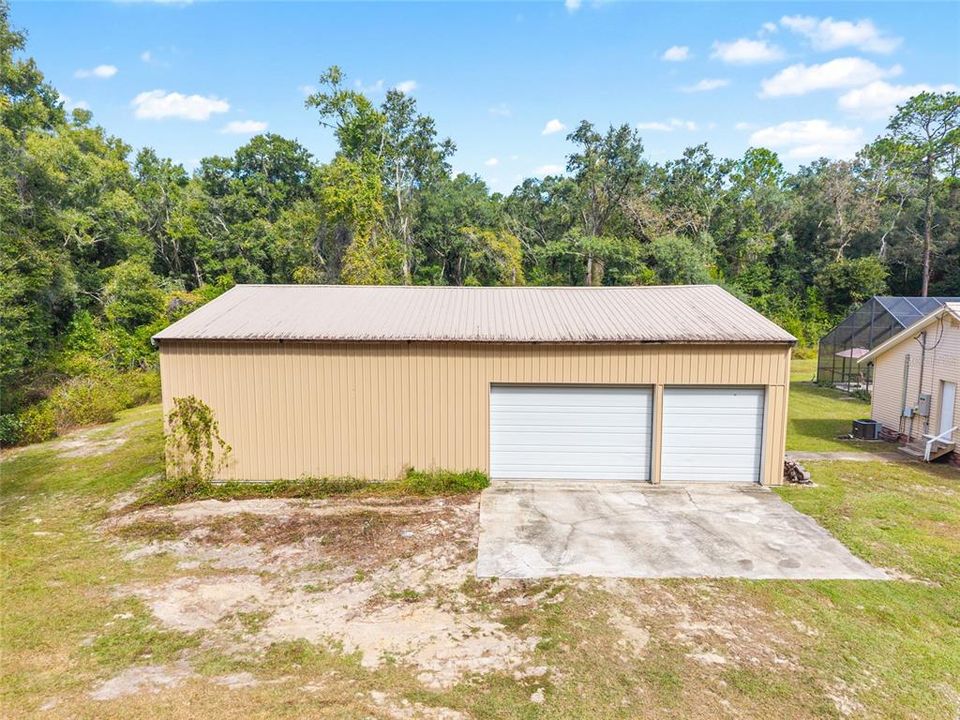 合同活跃: $375,000 (3 贝兹, 2 浴室, 1836 平方英尺)