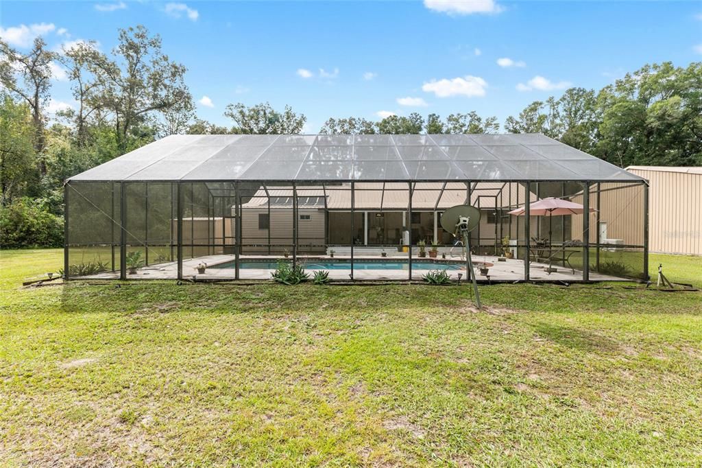 合同活跃: $375,000 (3 贝兹, 2 浴室, 1836 平方英尺)