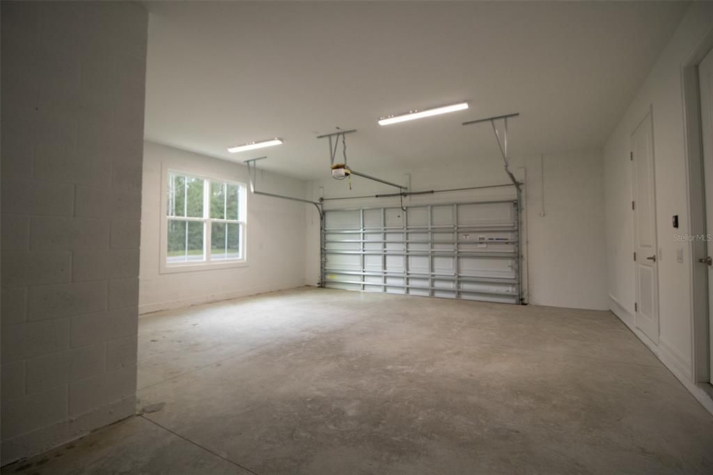 For Sale: $465,000 (3 beds, 3 baths, 2280 Square Feet)