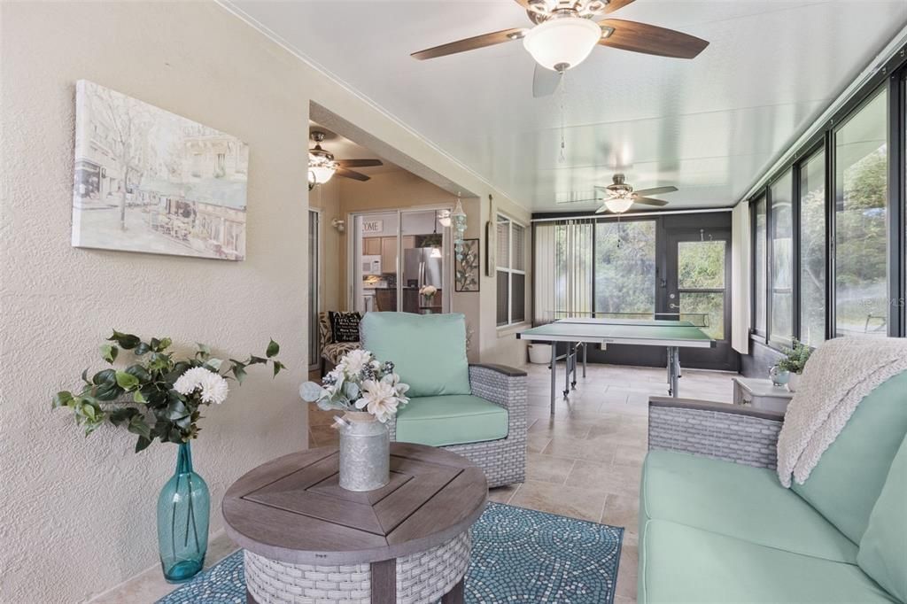 Под контрактом: $325,000 (2 спален, 2 ванн, 1440 Квадратных фут)