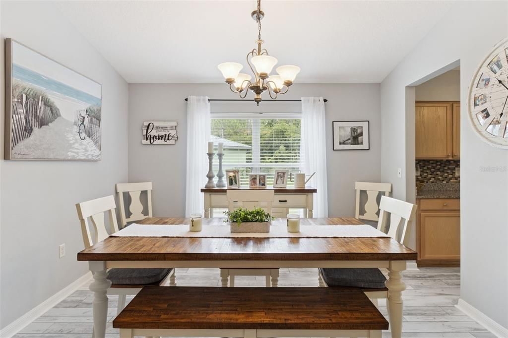 Под контрактом: $325,000 (2 спален, 2 ванн, 1440 Квадратных фут)