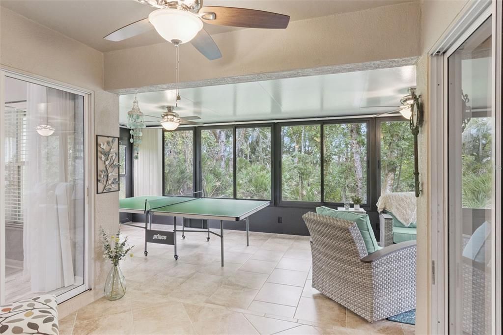 Под контрактом: $325,000 (2 спален, 2 ванн, 1440 Квадратных фут)