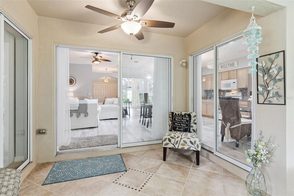 Под контрактом: $325,000 (2 спален, 2 ванн, 1440 Квадратных фут)