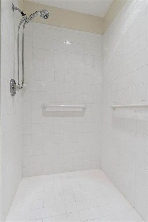 Под контрактом: $325,000 (2 спален, 2 ванн, 1440 Квадратных фут)