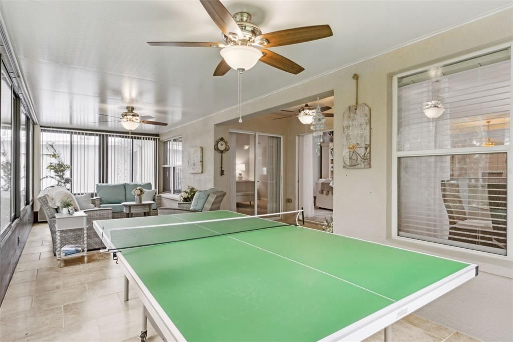 Под контрактом: $325,000 (2 спален, 2 ванн, 1440 Квадратных фут)