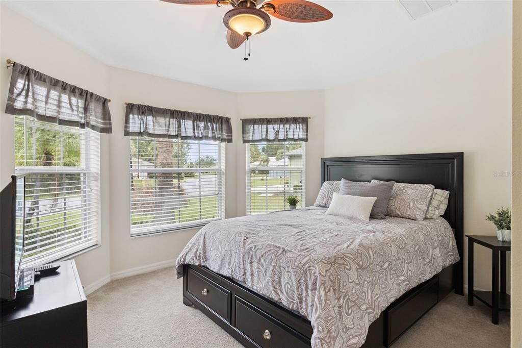 Под контрактом: $325,000 (2 спален, 2 ванн, 1440 Квадратных фут)