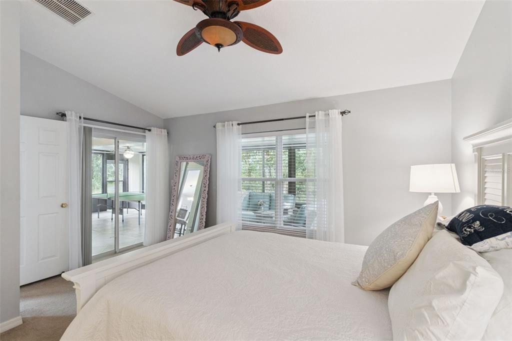 Под контрактом: $325,000 (2 спален, 2 ванн, 1440 Квадратных фут)