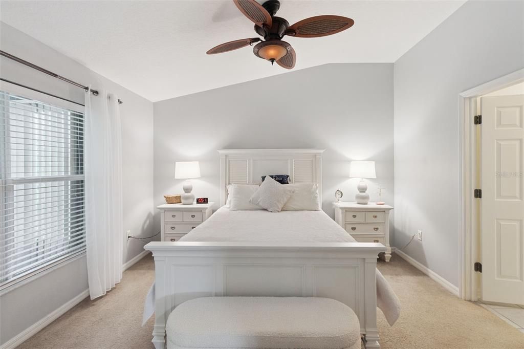 Под контрактом: $325,000 (2 спален, 2 ванн, 1440 Квадратных фут)