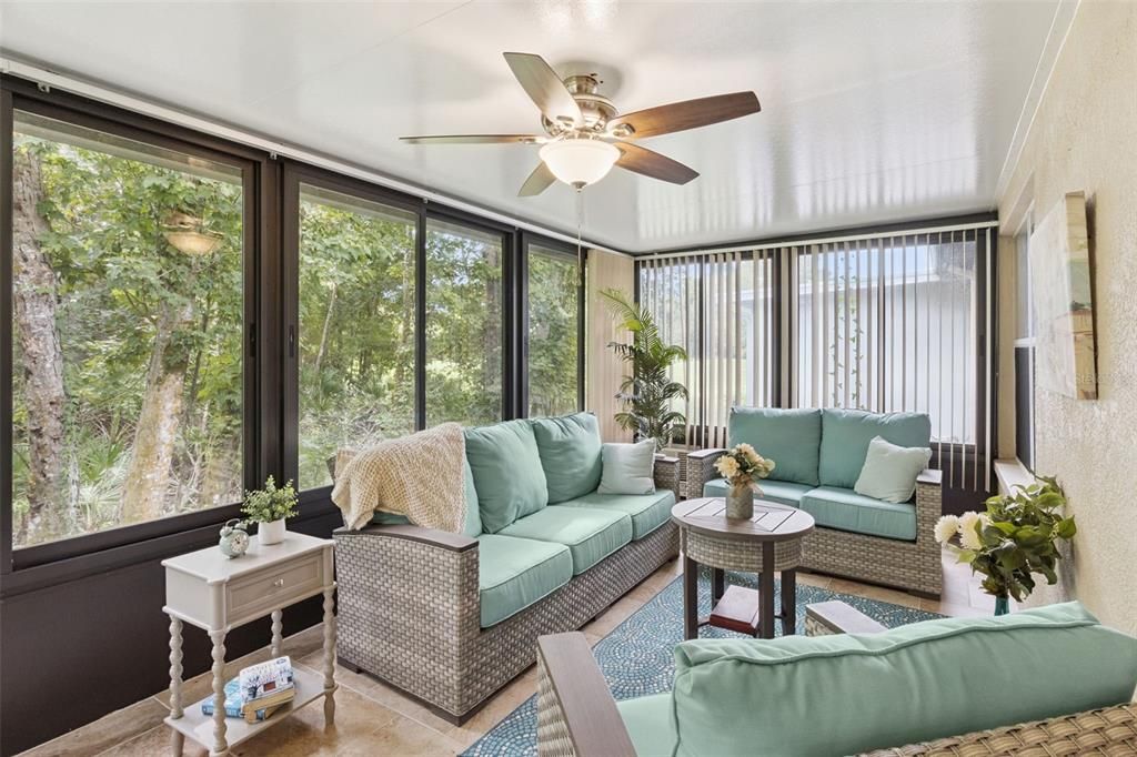 Под контрактом: $325,000 (2 спален, 2 ванн, 1440 Квадратных фут)