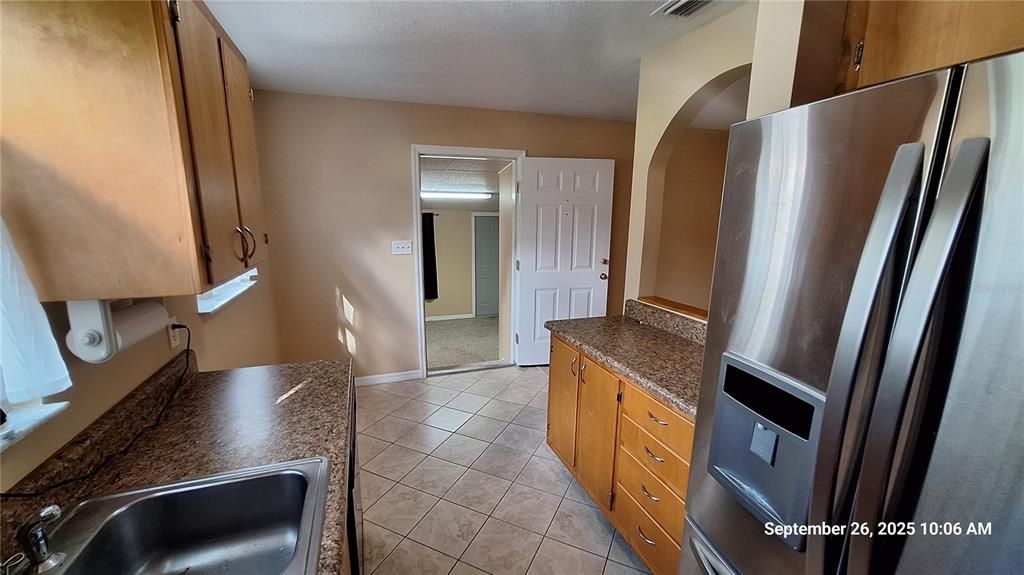 Active With Contract: $185,000 (3 beds, 1 baths, 1286 Square Feet)