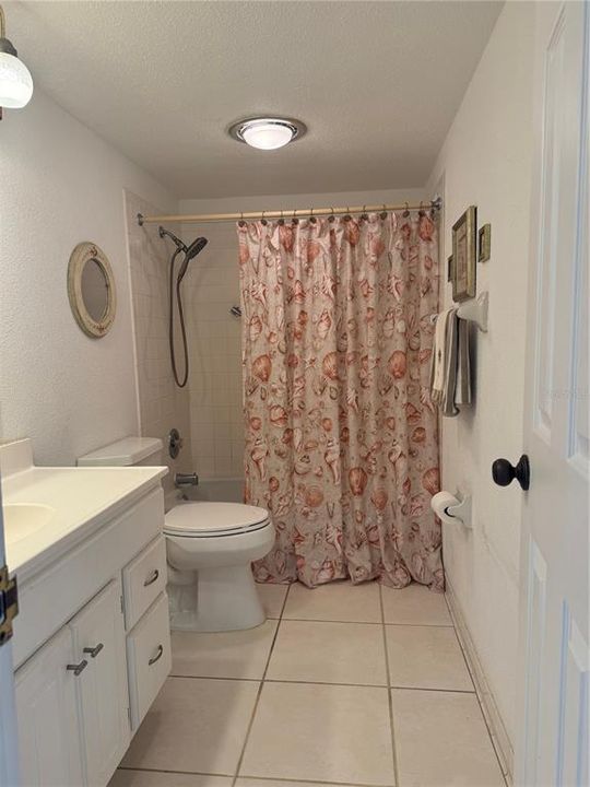 For Sale: $239,000 (2 beds, 2 baths, 840 Square Feet)