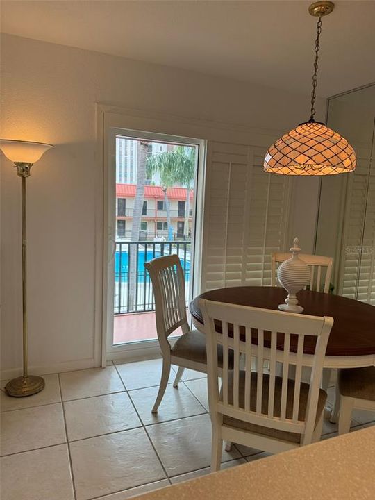 For Sale: $239,000 (2 beds, 2 baths, 840 Square Feet)