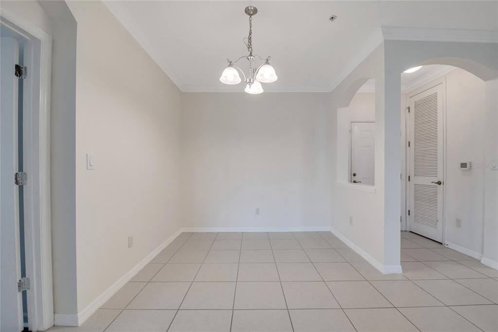 待售: $330,000 (3 贝兹, 2 浴室, 1442 平方英尺)