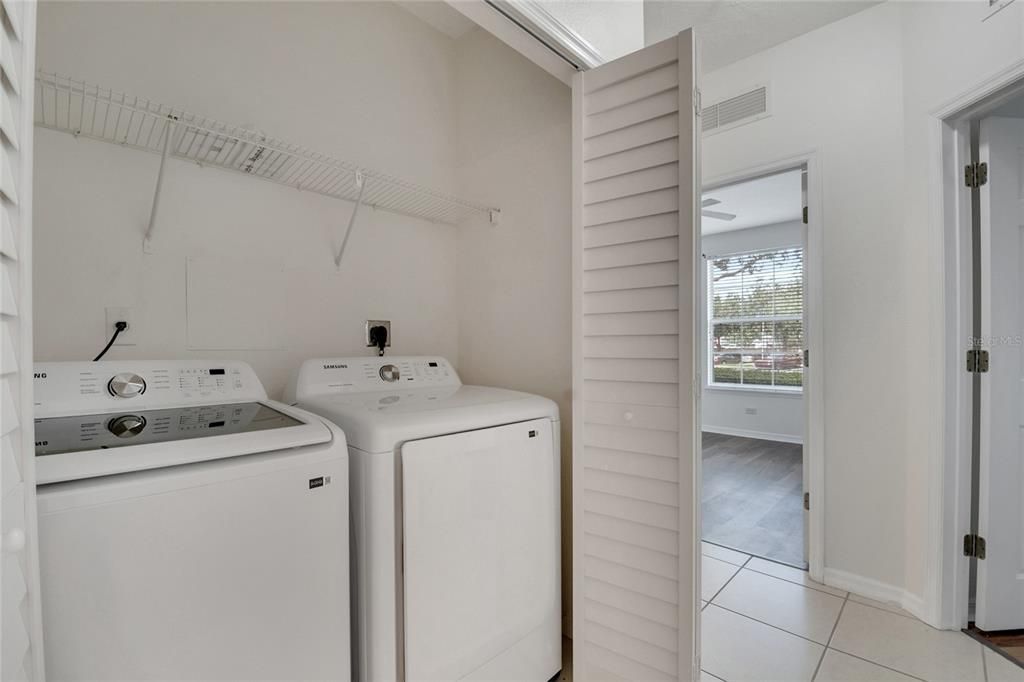 待售: $330,000 (3 贝兹, 2 浴室, 1442 平方英尺)