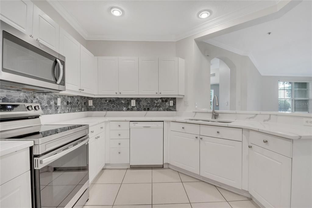 待售: $330,000 (3 贝兹, 2 浴室, 1442 平方英尺)