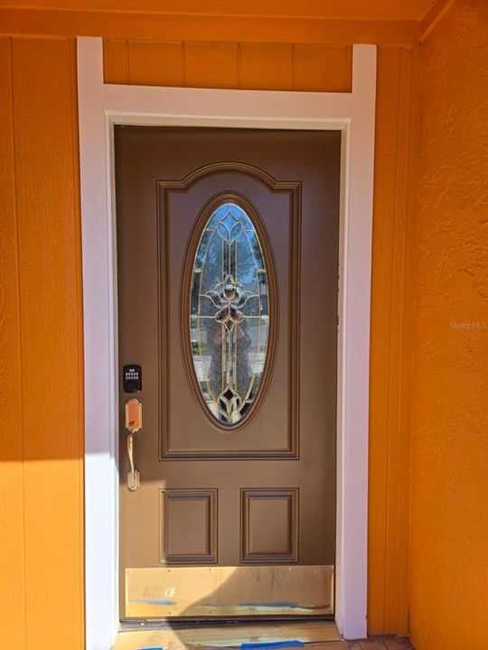 For Sale: $550,000 (6 beds, 5 baths, 2161 Square Feet)