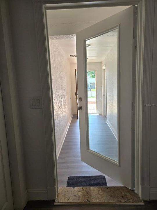 For Sale: $550,000 (6 beds, 5 baths, 2161 Square Feet)