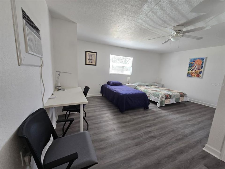 For Sale: $550,000 (6 beds, 5 baths, 2161 Square Feet)