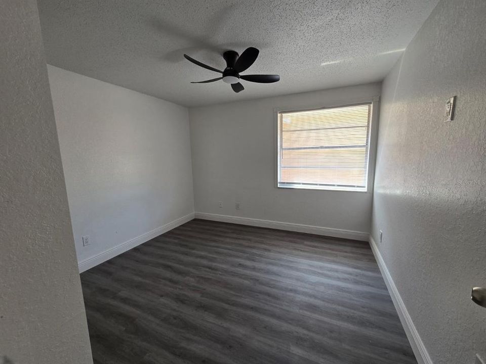 For Sale: $550,000 (6 beds, 5 baths, 2161 Square Feet)