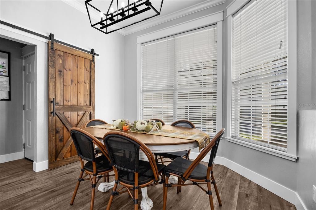 待售: $445,000 (4 贝兹, 2 浴室, 1901 平方英尺)