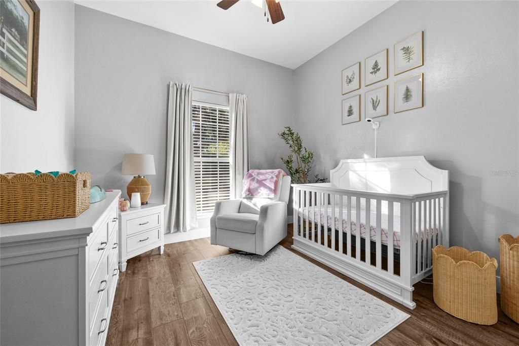 待售: $445,000 (4 贝兹, 2 浴室, 1901 平方英尺)