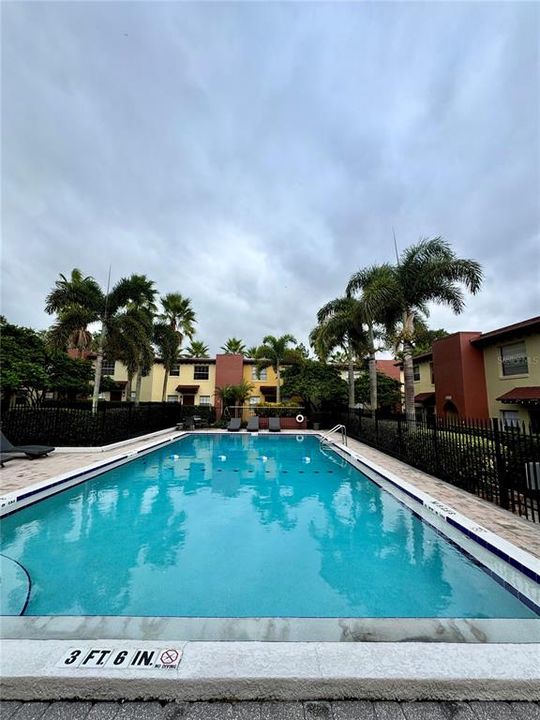 For Rent: $1,600 (1 beds, 1 baths, 550 Square Feet)