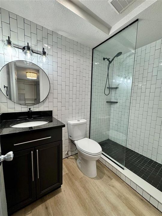 For Rent: $1,600 (1 beds, 1 baths, 550 Square Feet)