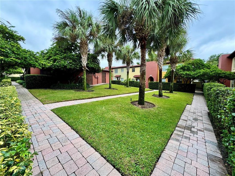 For Rent: $1,600 (1 beds, 1 baths, 550 Square Feet)