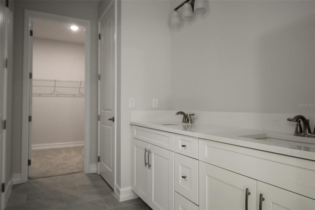 Active With Contract: $470,000 (4 beds, 3 baths, 2412 Square Feet)