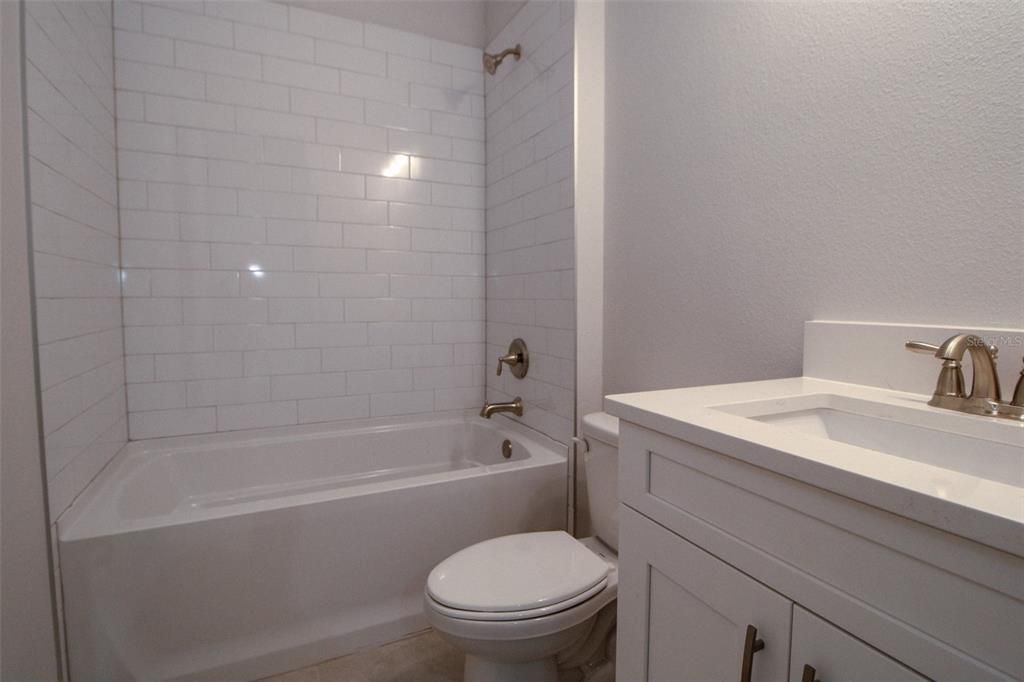 Active With Contract: $470,000 (4 beds, 3 baths, 2412 Square Feet)