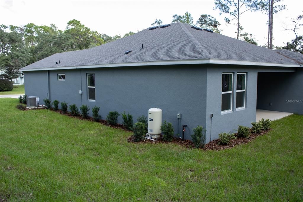 Active With Contract: $470,000 (4 beds, 3 baths, 2412 Square Feet)