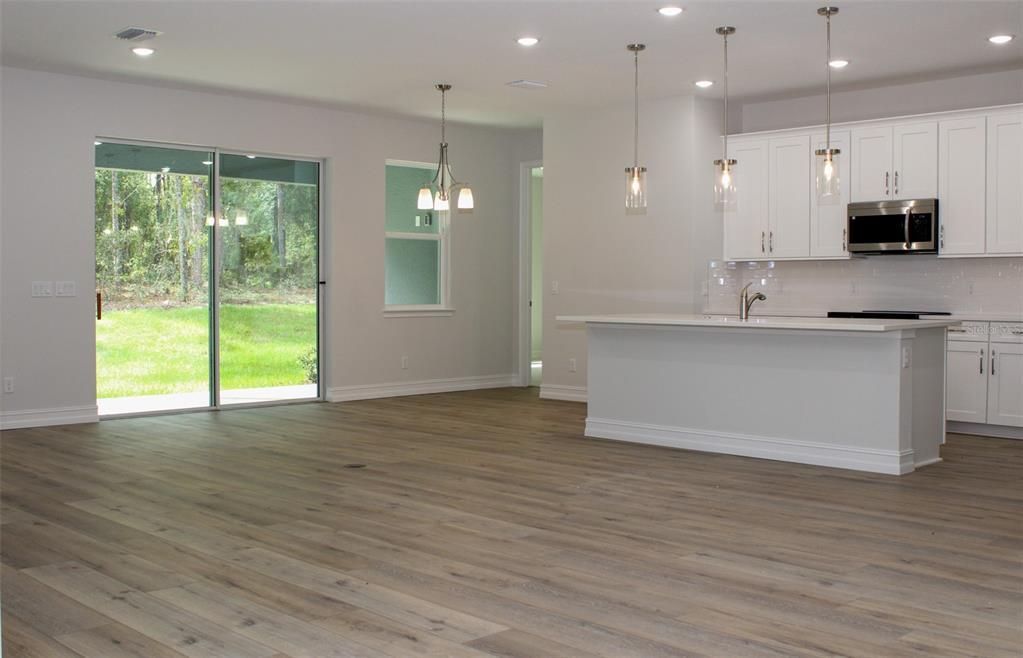 Active With Contract: $470,000 (4 beds, 3 baths, 2412 Square Feet)