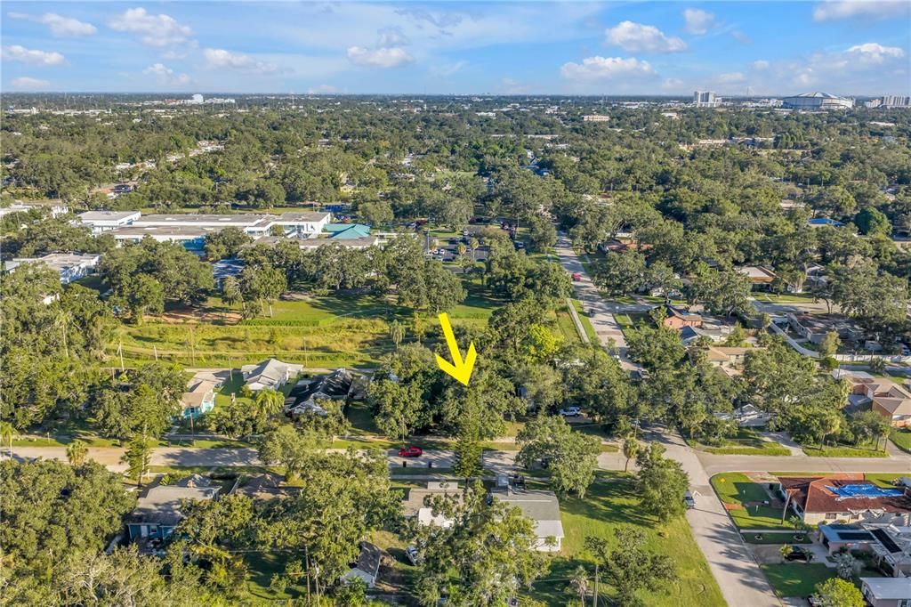 合同活跃: $100,000 (0.12 acres)