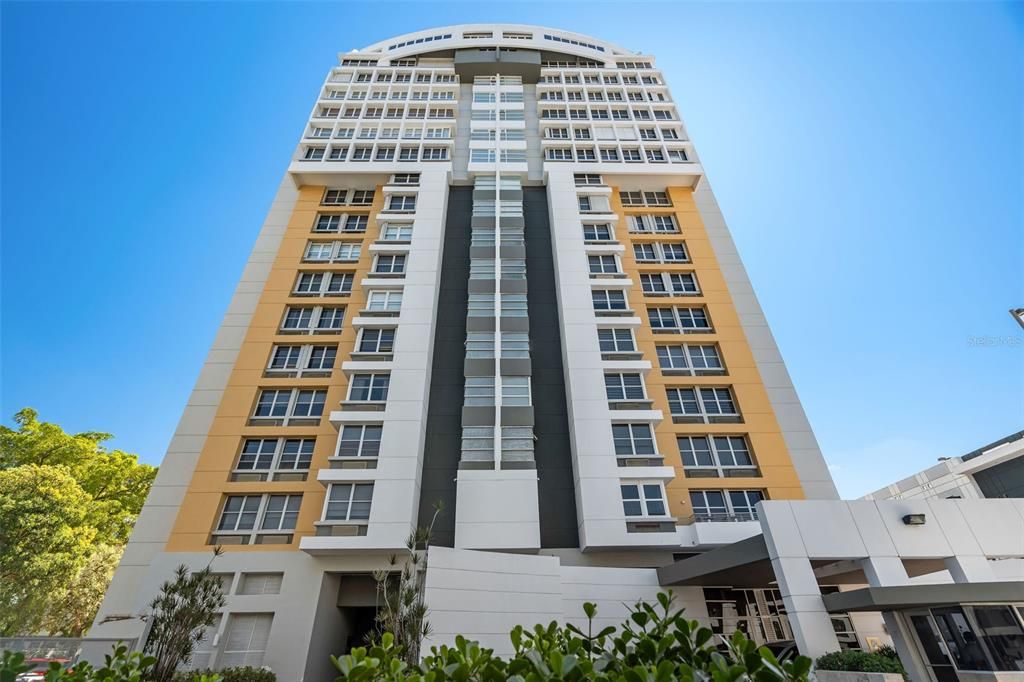 Recently Sold: $695,000 (3 beds, 2 baths, 1972 Square Feet)