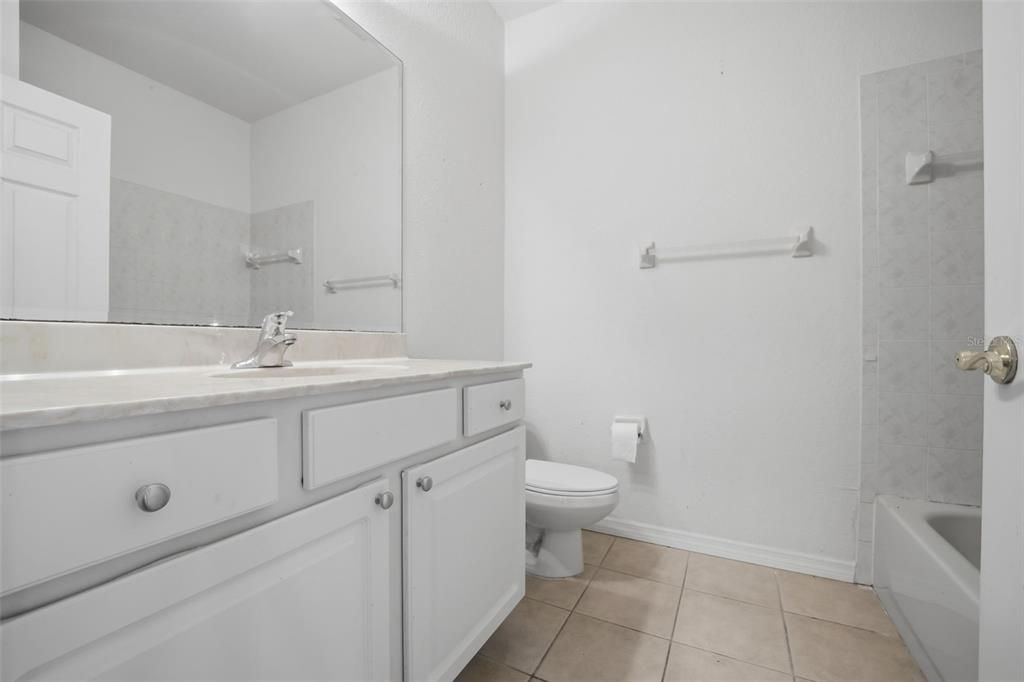 En Renta: $3,000 (3 camas, 3 baños, 2604 Pies cuadrados)