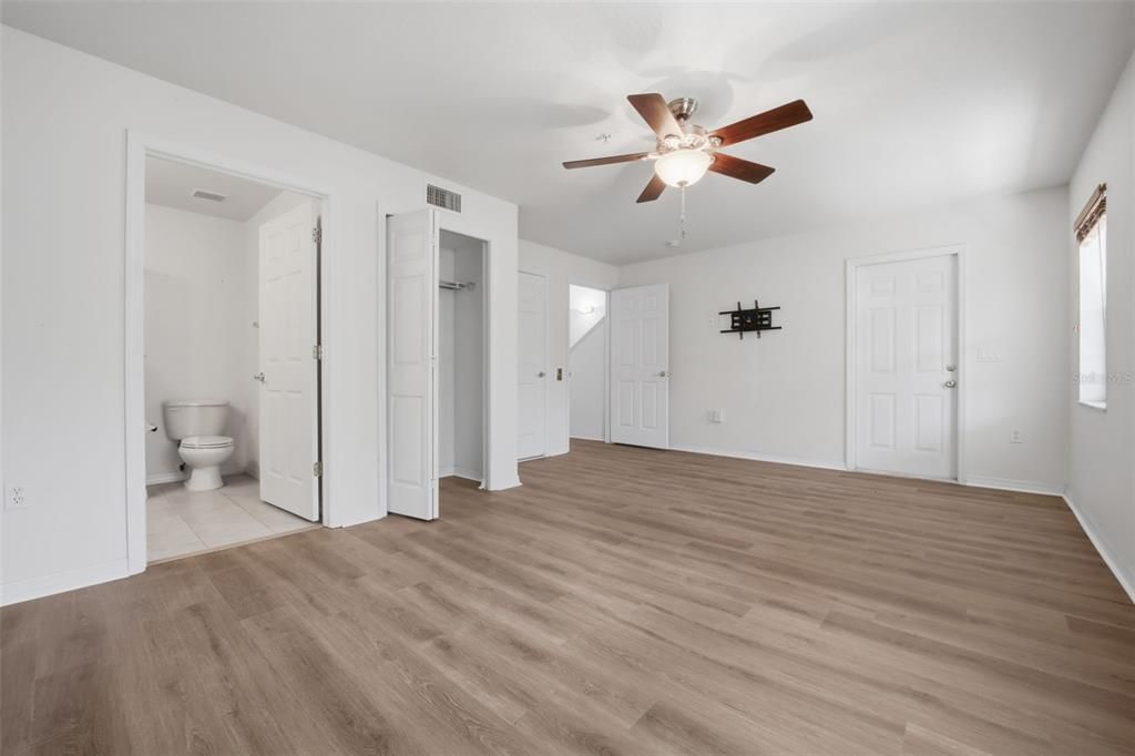 En Renta: $3,000 (3 camas, 3 baños, 2604 Pies cuadrados)