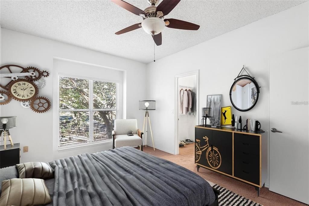 В аренду: $1,575 (2 спален, 2 ванн, 990 Квадратных фут)