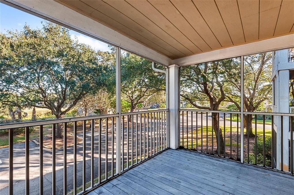 В аренду: $1,575 (2 спален, 2 ванн, 990 Квадратных фут)