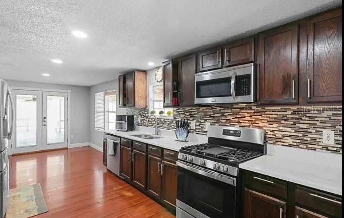 For Sale: $299,000 (4 beds, 2 baths, 1988 Square Feet)