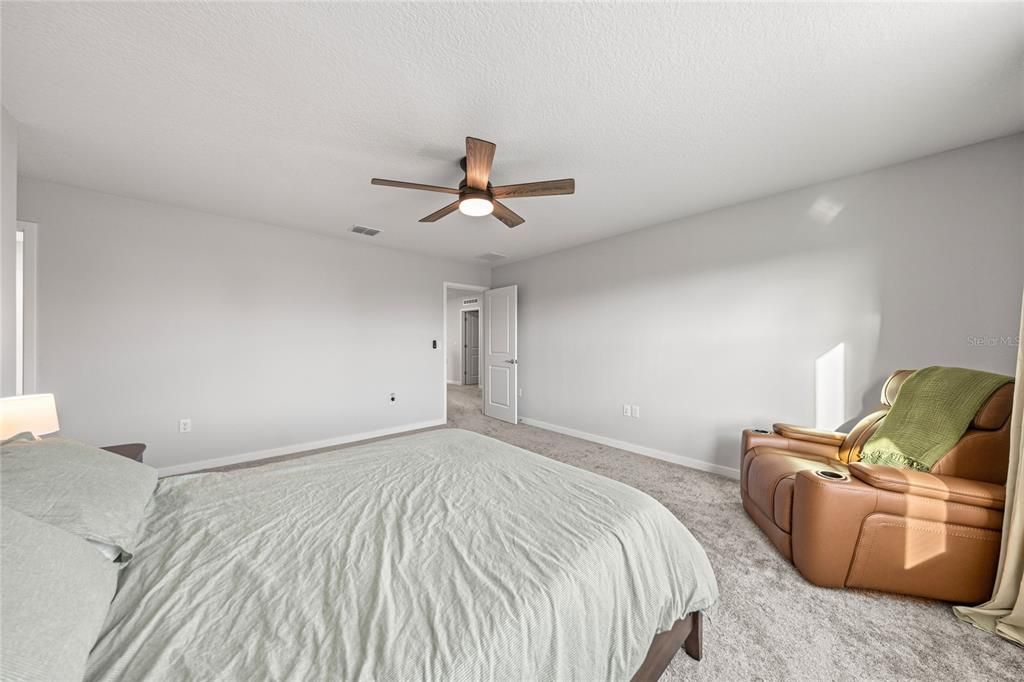 For Sale: $475,000 (5 beds, 4 baths, 3416 Square Feet)