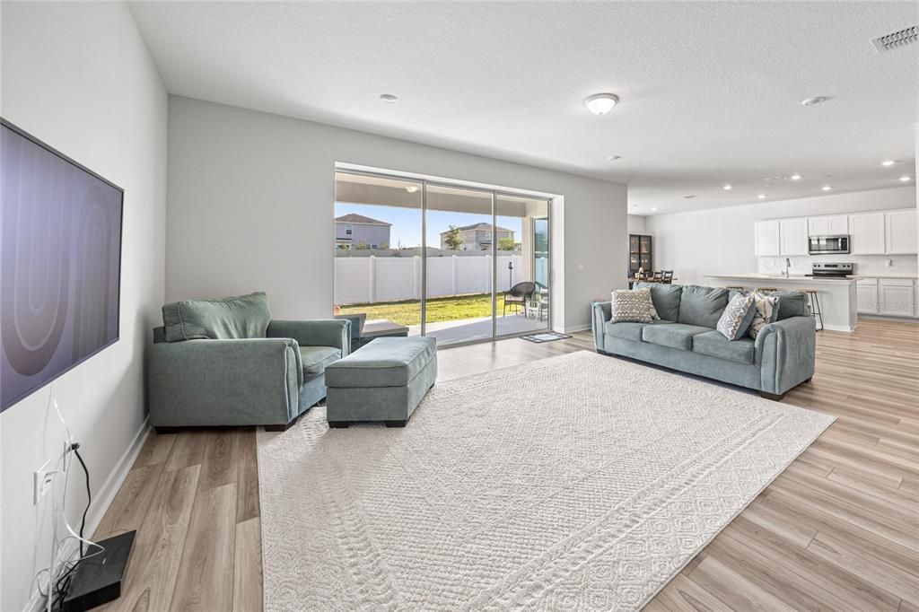 For Sale: $475,000 (5 beds, 4 baths, 3416 Square Feet)