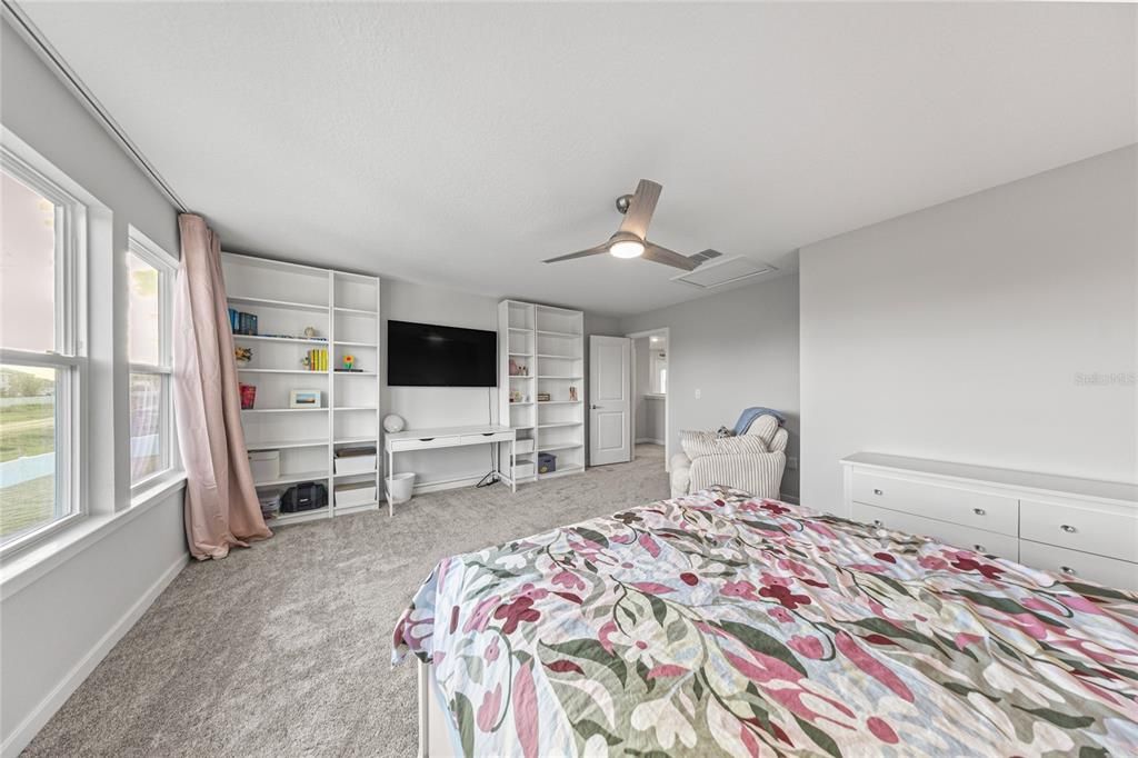 For Sale: $475,000 (5 beds, 4 baths, 3416 Square Feet)