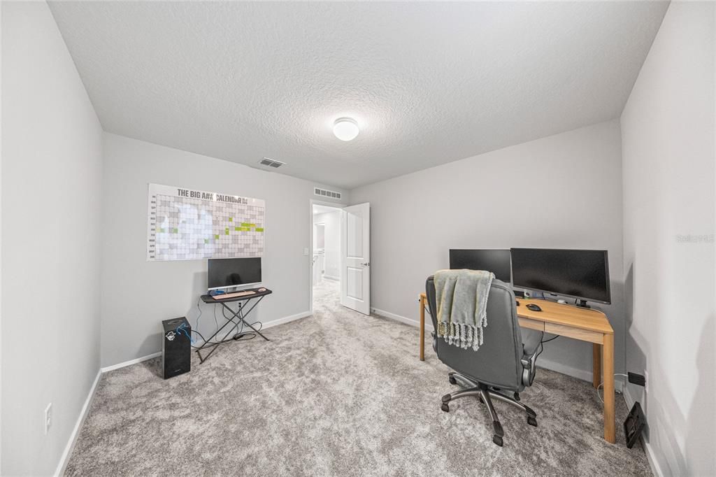 For Sale: $475,000 (5 beds, 4 baths, 3416 Square Feet)