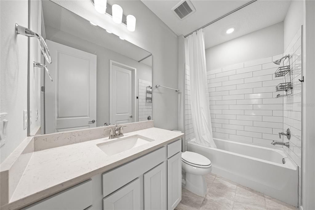 For Sale: $475,000 (5 beds, 4 baths, 3416 Square Feet)