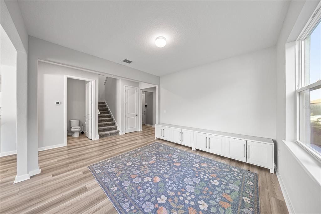 For Sale: $475,000 (5 beds, 4 baths, 3416 Square Feet)