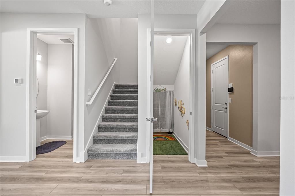 For Sale: $475,000 (5 beds, 4 baths, 3416 Square Feet)